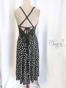 Dress Erika in black and white dots with lace