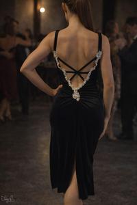 Abito Ines con ritagli in pizzo