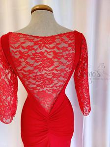 Dress Mercedes red with lace