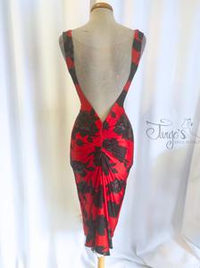 Dress Mercedes red with black roses