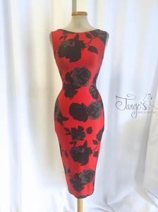 Dress Mercedes red with black roses