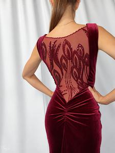 Abito Mercedes velluto bordeaux e tulle ricamato