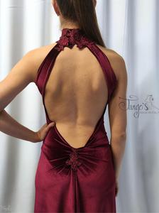 Dress Michi flare in bordeaux with body