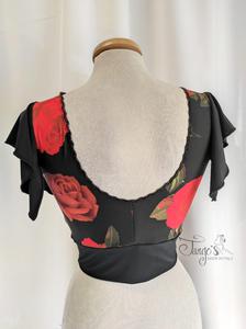 Completo nero rose rosse