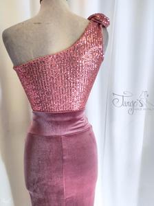Carmen skirt in antique pink velvet