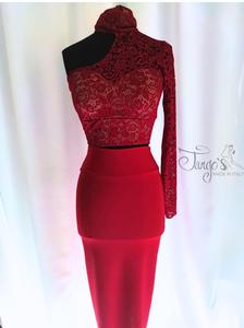 Milva2 asymmetrical top in glitter lace