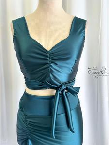 Completo gonna Katia e top fiocco petrolio