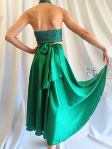 Gonna Orfea in verde smeraldo e top in paillettes