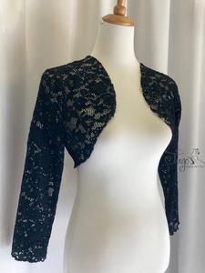 Coprispalle in pizzo