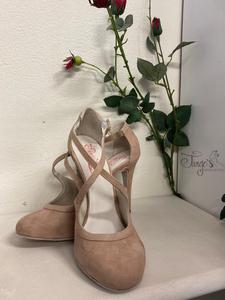 Romy beige suede heel 10.5