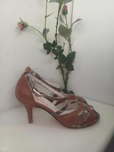 Scarpa Laura pitonata e marrone