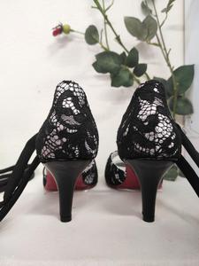 Scarpe Melissa in pizzo bianco e nero - Tacco 6,5cm